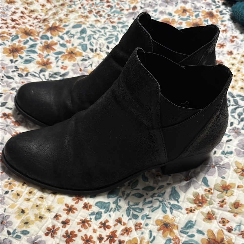 Lucky Brand Black Ankle Booties Chelsea Style